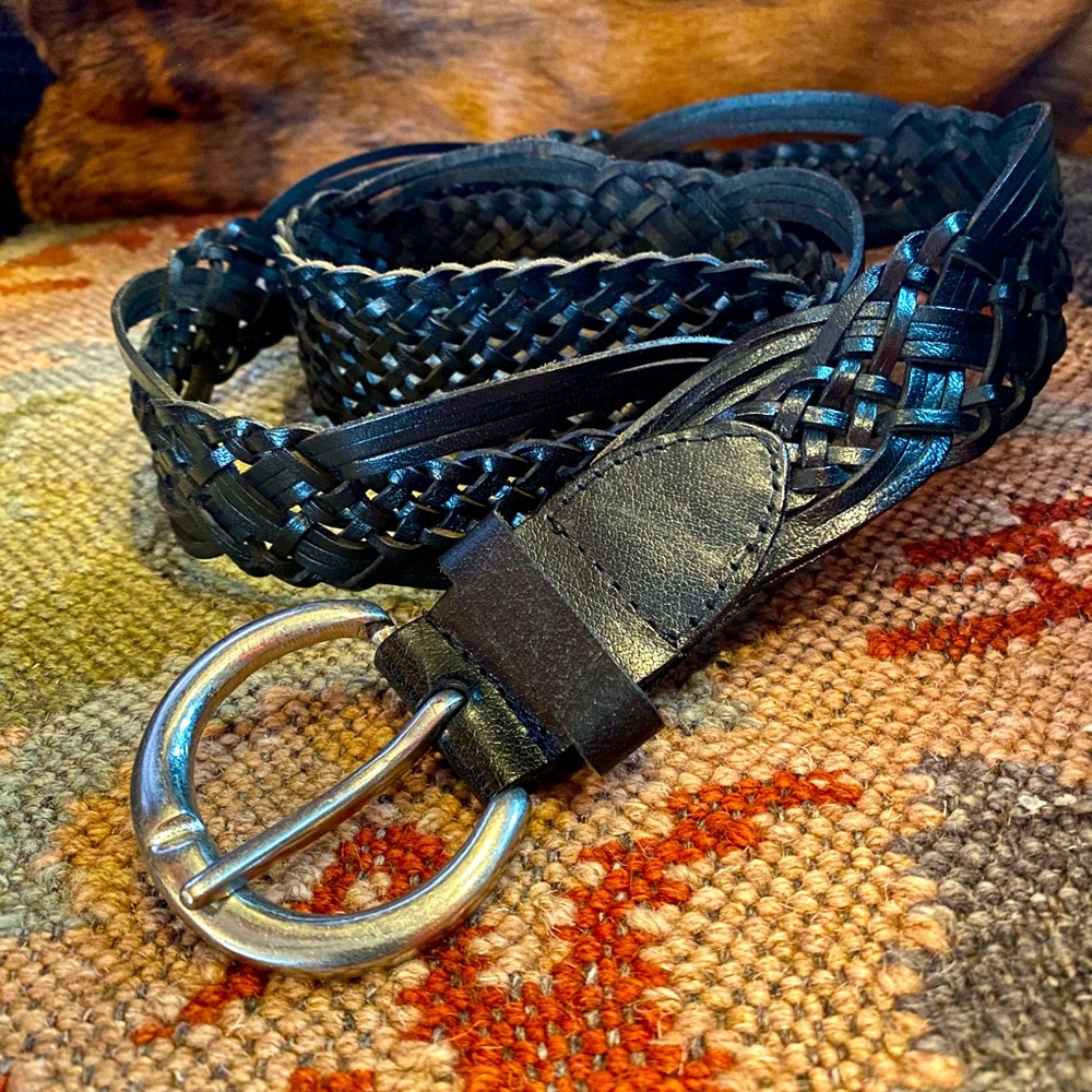 Women’s Black Leather braided boho belt with nickel buckle 🤠